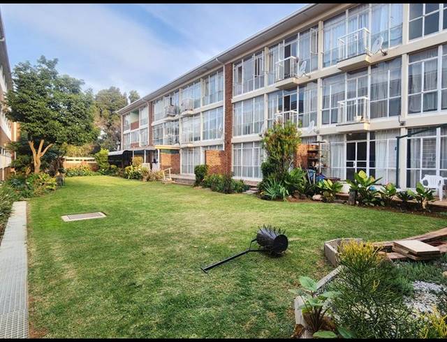 3 BEDROOM TOWNHOUSE FOR SALE IN DENLEE